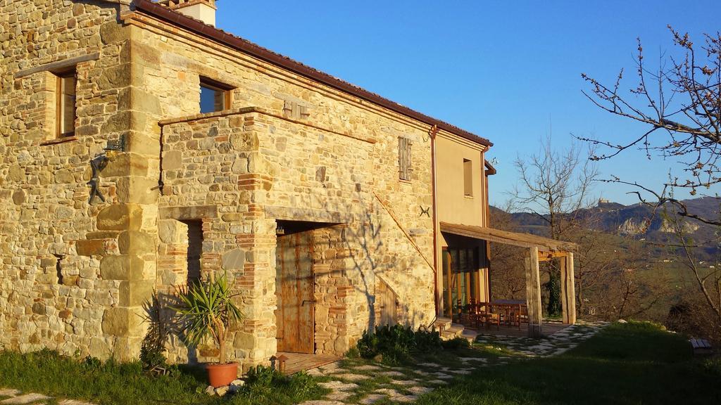 Sasso Erminia R&B Ecosostenibile Novafeltria ภายนอก รูปภาพ