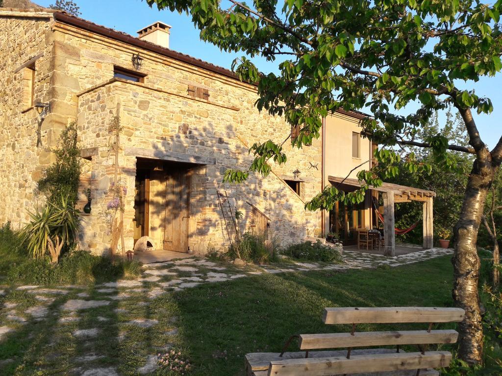 Sasso Erminia R&B Ecosostenibile Novafeltria ภายนอก รูปภาพ